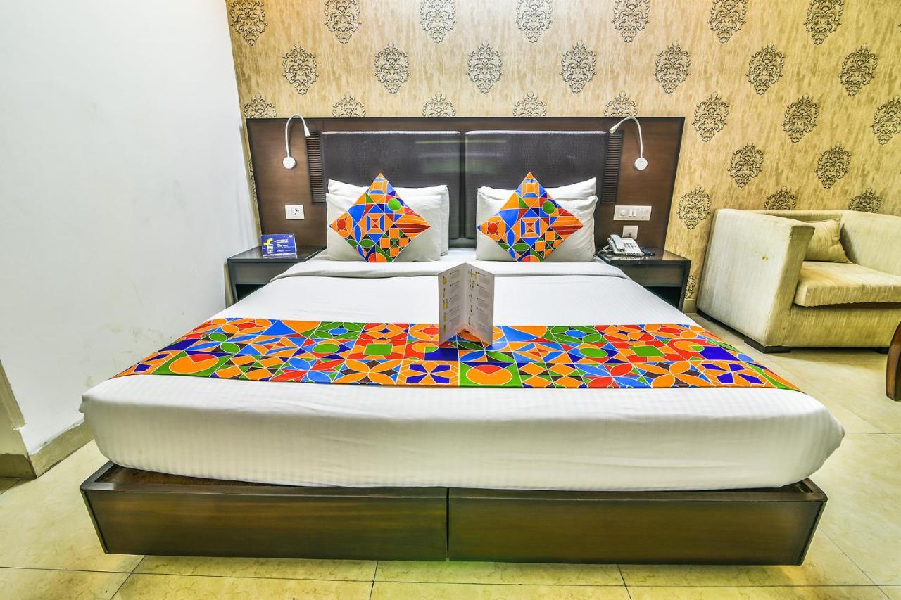 Hotel Alpine Tree New Delhi Buitenkant foto