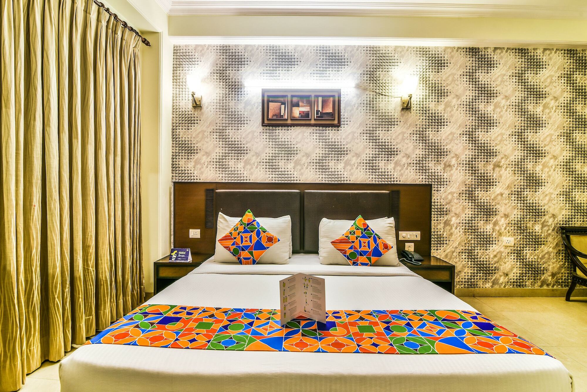 Hotel Alpine Tree New Delhi Buitenkant foto